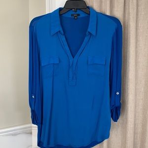k & c clue, 3/4 sleeve, blue top, medium.